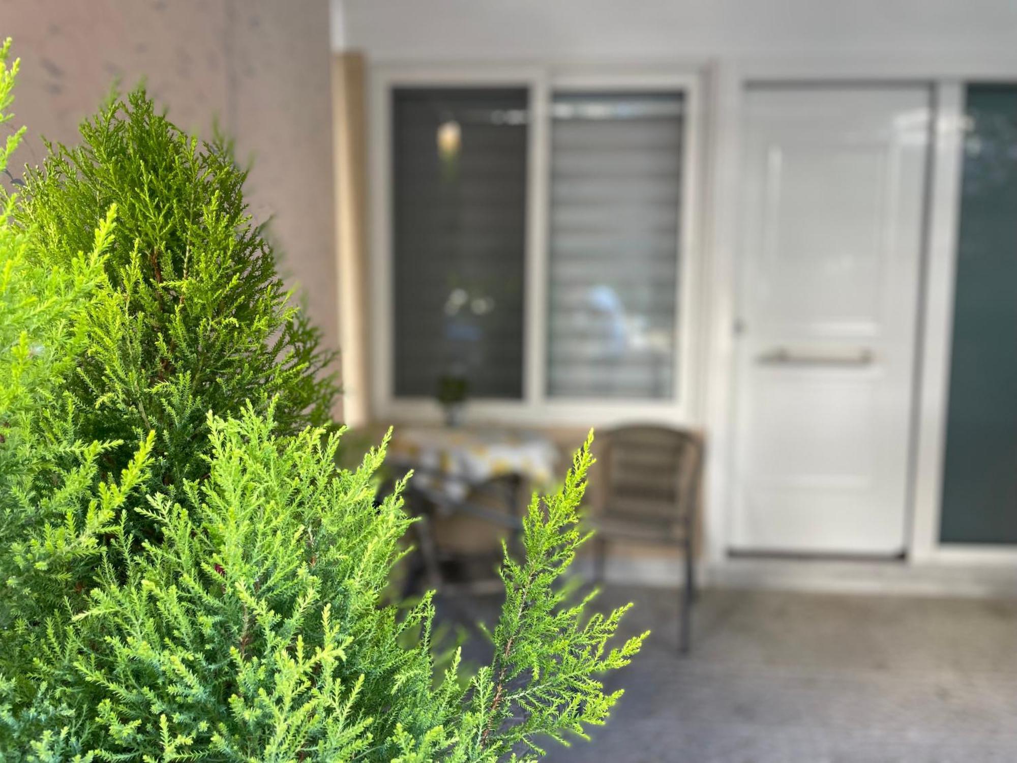 Aphrodite Studio Near Athens Floisvos Marina 외부 사진