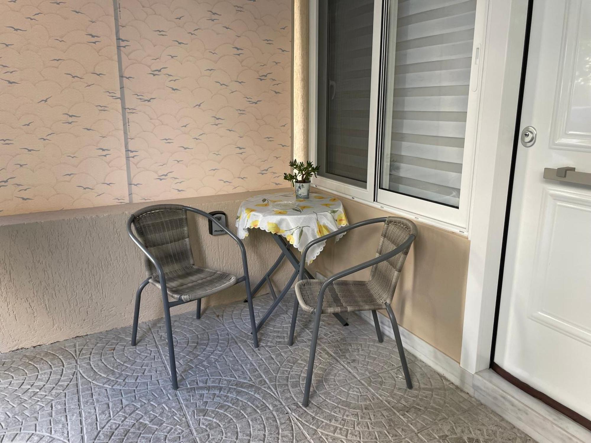 Aphrodite Studio Near Athens Floisvos Marina 외부 사진